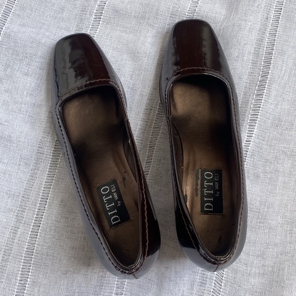 Ditto by Vaneli chocolate brown pumps block heels. - Picture 8 of 12